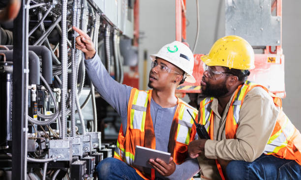 Best 24-Hour Electrician  in Pontiac, MI